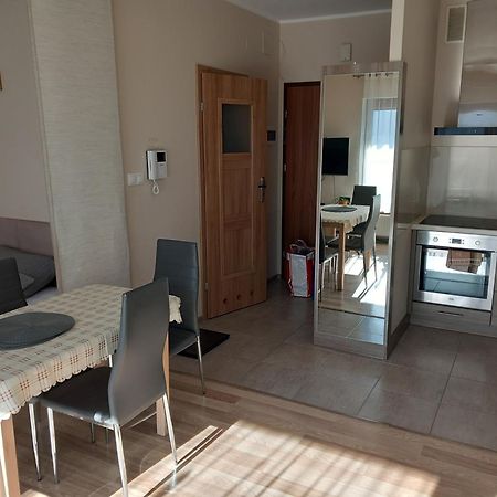 Apartament Jelenia Gora - Cieplice Esterno foto