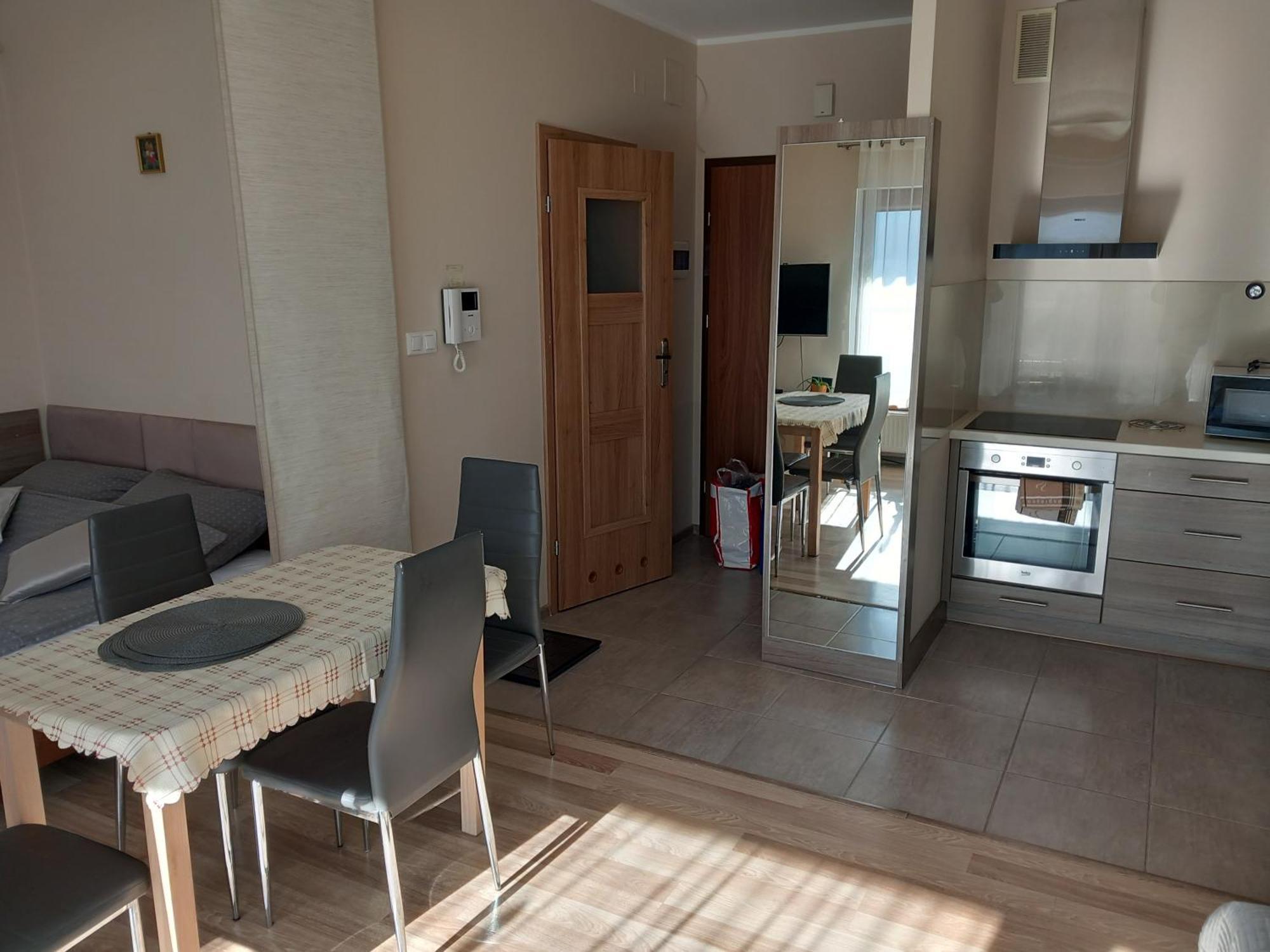 Apartament Jelenia Gora - Cieplice Esterno foto